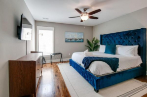 New Nashville Condo with 2 King beds walk to bars